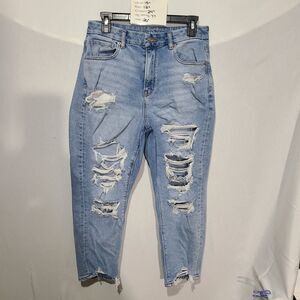 American Eagle Jeans Womens 8 Distressed Curvy Mom High Rise Light Wash